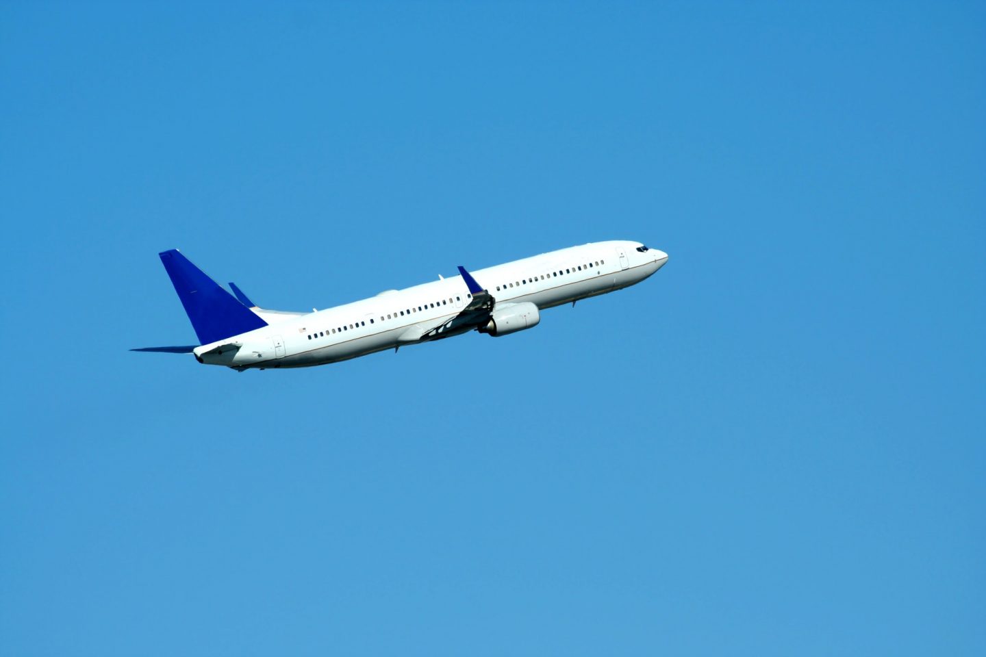 passenger-jet-plane-taking-off-e1607329902806.jpg